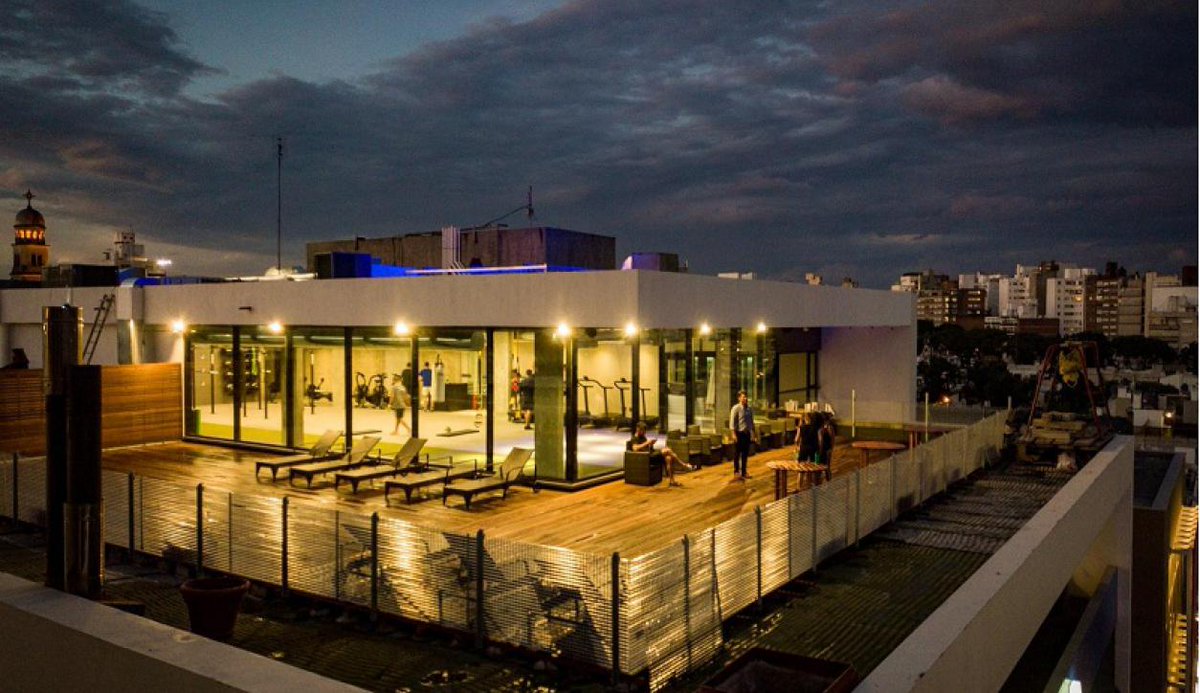 elpaisuy's tweet photo. Nuevo gimnasio, cafetería y rooftop en el sexto piso son algunas de las novedades del local instalado en Punta Carretas -  https://t.co/8jFEa61wBb
#INNContent para @Viaaquaspa https://t.co/o6RaFFBAH3