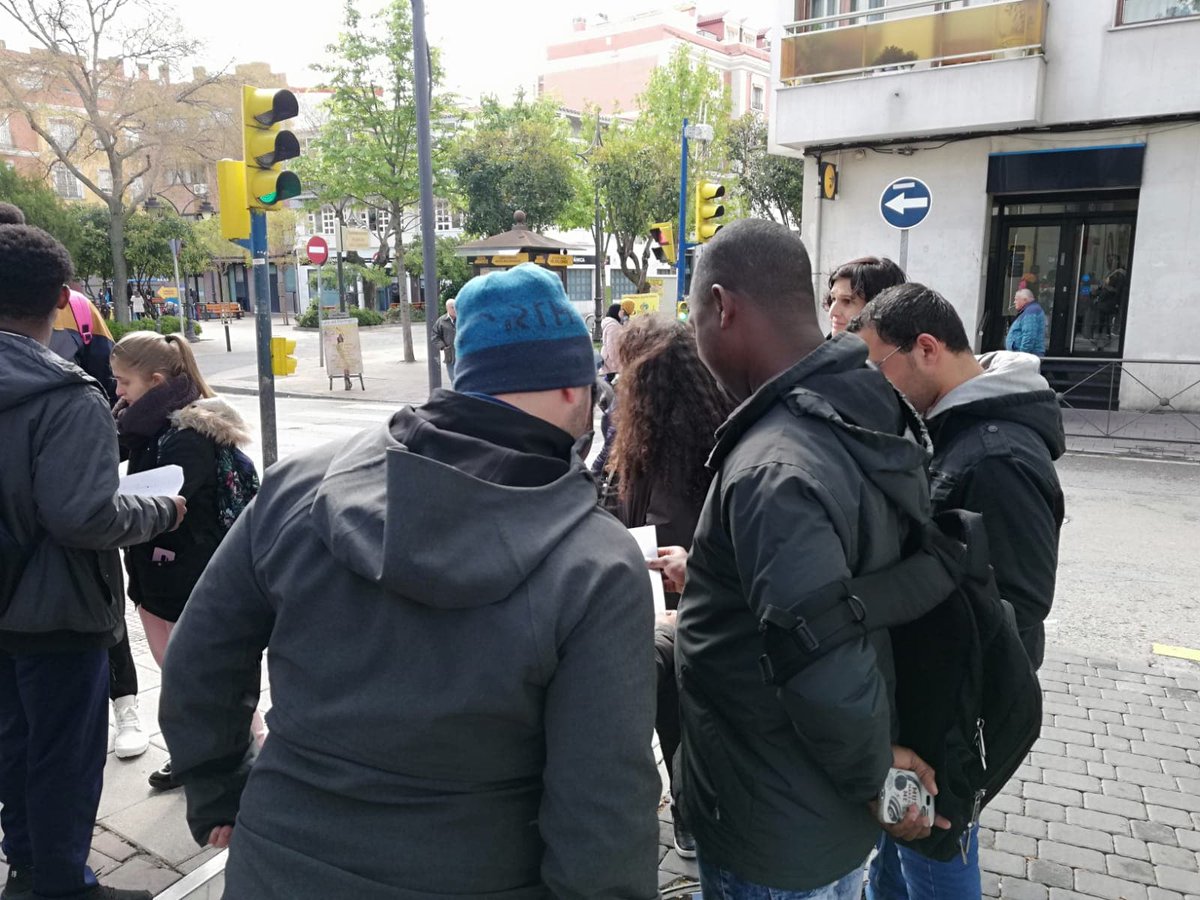 CEARMadrid's tweet photo. Parece que en #Getafe no llueve🌞, y hemos aprovechado junto a lxs alumnxs de animación sociocultural y turistica del #IESAlarnes para conocer los recursos de este Municipio #APS https://t.co/NcJMQxThDv