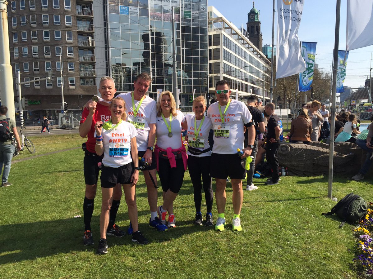 Wat een mooi <a href="/MarathonRdam/">NN Marathon Rotterdam</a> weekend. Zaterdag de #kidsrun en zondag liepen we met twaalf collega’s de kwart, halve en héle marathon. Samen trainen, samen lopen, samen grenzen verleggen. #demooiste