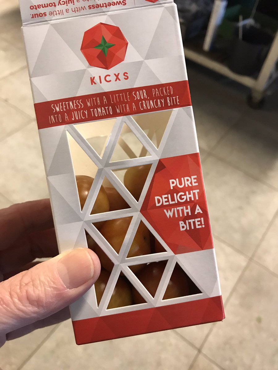 En gelukkig!! Er zaten in de goodybags heerlijke tomaatjes van <a href="/TelersVanNature/">Van Nature</a> in een max duurzame verpakking!! Dank je wel namens alle bezoekers van @artsenvoeding en <a href="/GroenteCongres/">Healthy Food Congres</a>