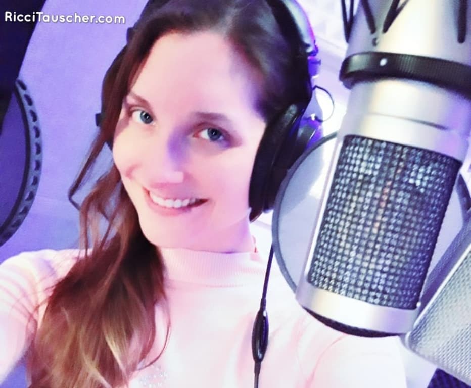 RicciTauscher's tweet photo. Back to the studio for my next song with Jochen and Starstreet Studios!
#singing #fun #music #singer #dancing #funny #production #popmusician #schlager #deepdance
#luftgitarre #lack #riccitauscher #wetlook #brunette #brunettehair #follower #followme #likeagirl #riccit https://t.co/hAKF3hUnOv