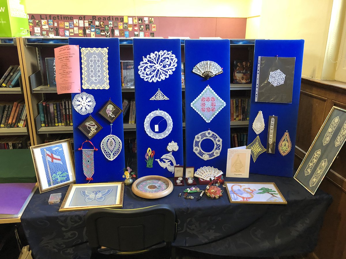 chris_davison1's tweet image. .. wonderful to welcome the Kettering Bobbin and Lace Group to #KetteringLibrary at the weekend .. to hear them talk about the positive impact it has had on their mental health was humbling .. @NHFTNHS @Library_Plus @ThisisKettering @NTelegraph @weaver_steph @MadelineWarwick👏👍