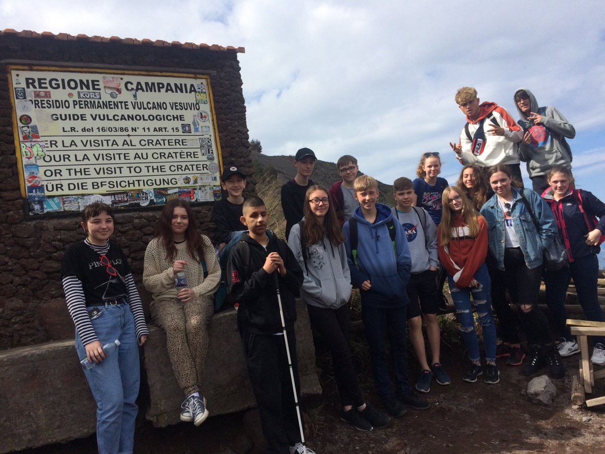 HTrip2019's tweet photo. Base camp of mount Vesuvius. Onwards and upwards! @HighdownSchool #vesuvius #thermals #sulphur #caldera https://t.co/4TRZQvWcRs