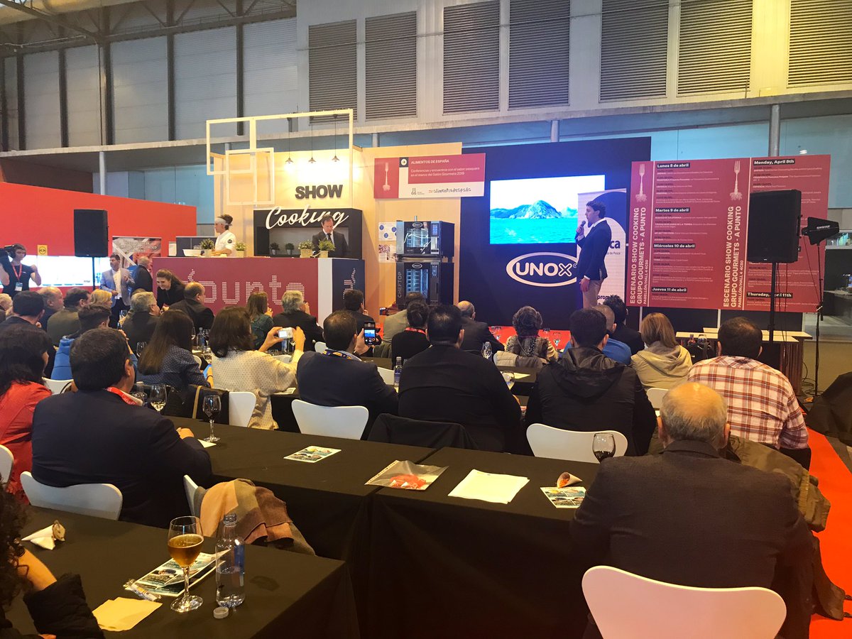 CEPESCA's tweet photo. #MapaSaboresMar La selección de productos pesqueros que muestra Cepesca en #SG19 incluye dos especies de moluscos cefalópodos muy populares, el #calamar y el #pulpo, capturados por #Anamer, integrada en @ArviInnovapesca: Ruy Andrade nos explica su actividad https://t.co/iEb9tIjn4D