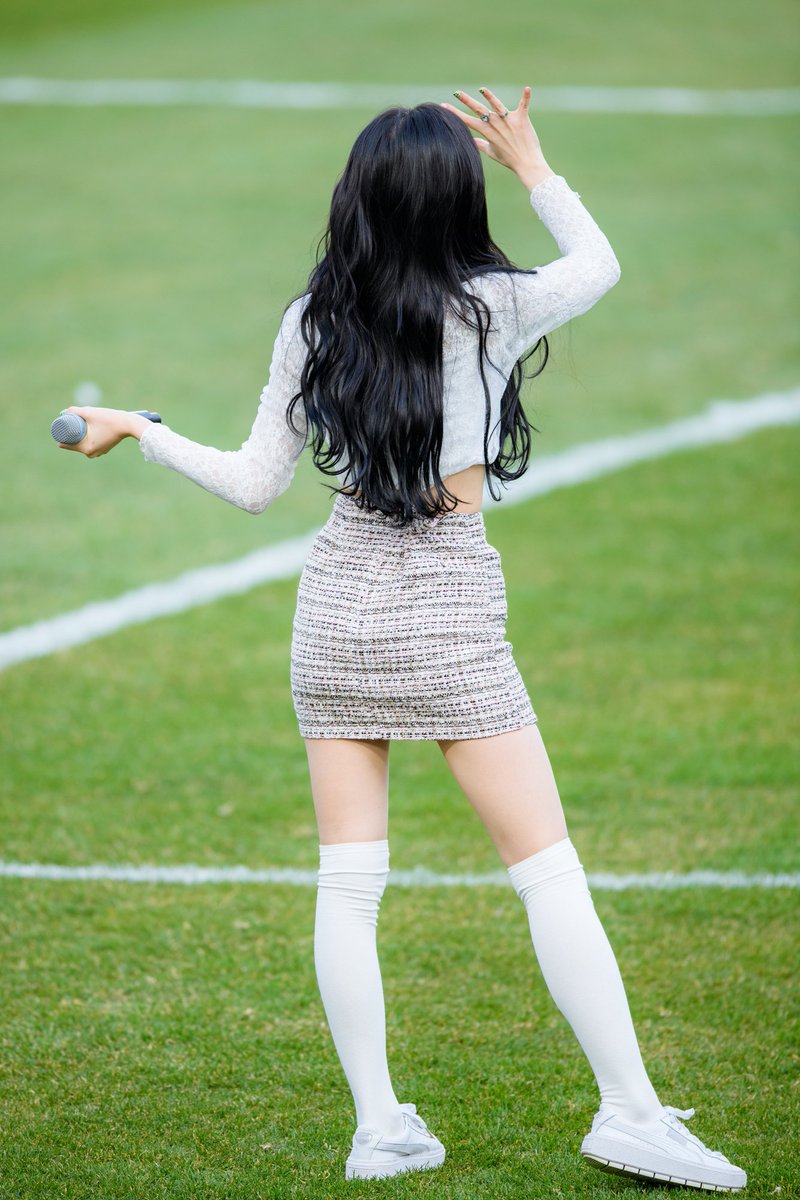gallrof-Lovelyz tweet media