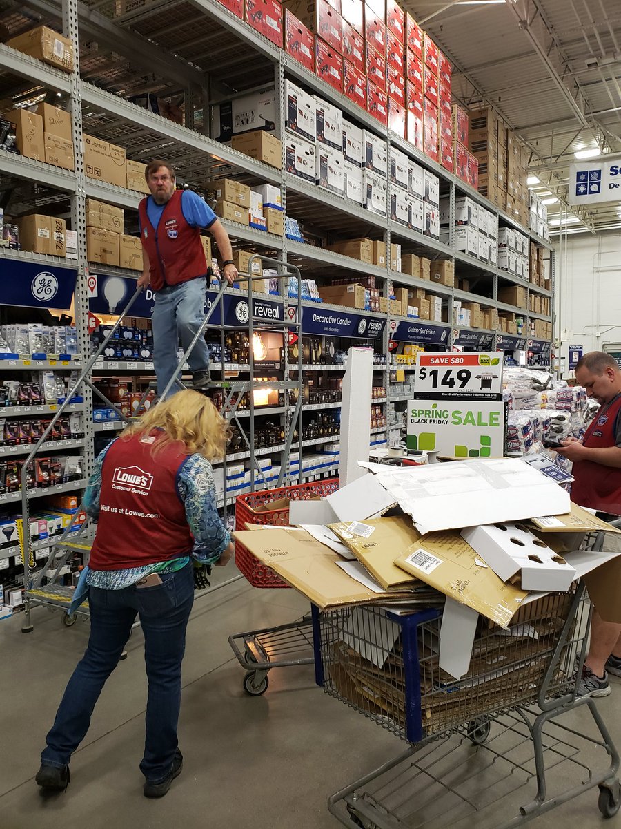 Making a difference this morning on the shelves! Packing down bulbs and watering assessories!