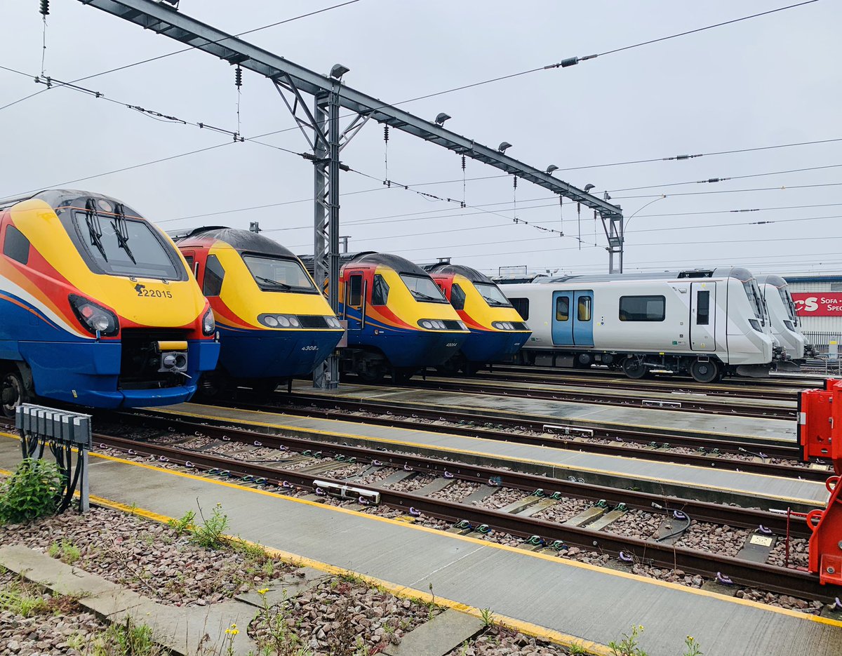 HiPa125's tweet image. #HST #Class700 #Class66 #Class717 #Class222 

08/04/19
