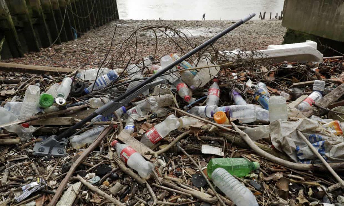 A new report by <a href="/Earthwatch_Eur/">Earthwatch Europe</a>  shows #plasticbottles to be 'the most prevalent form of #plasticpollution in European waterways.' 

Now is the best time to make a positive splash and join the #RefillRevolution 💧✊

theguardian.com/environment/20…