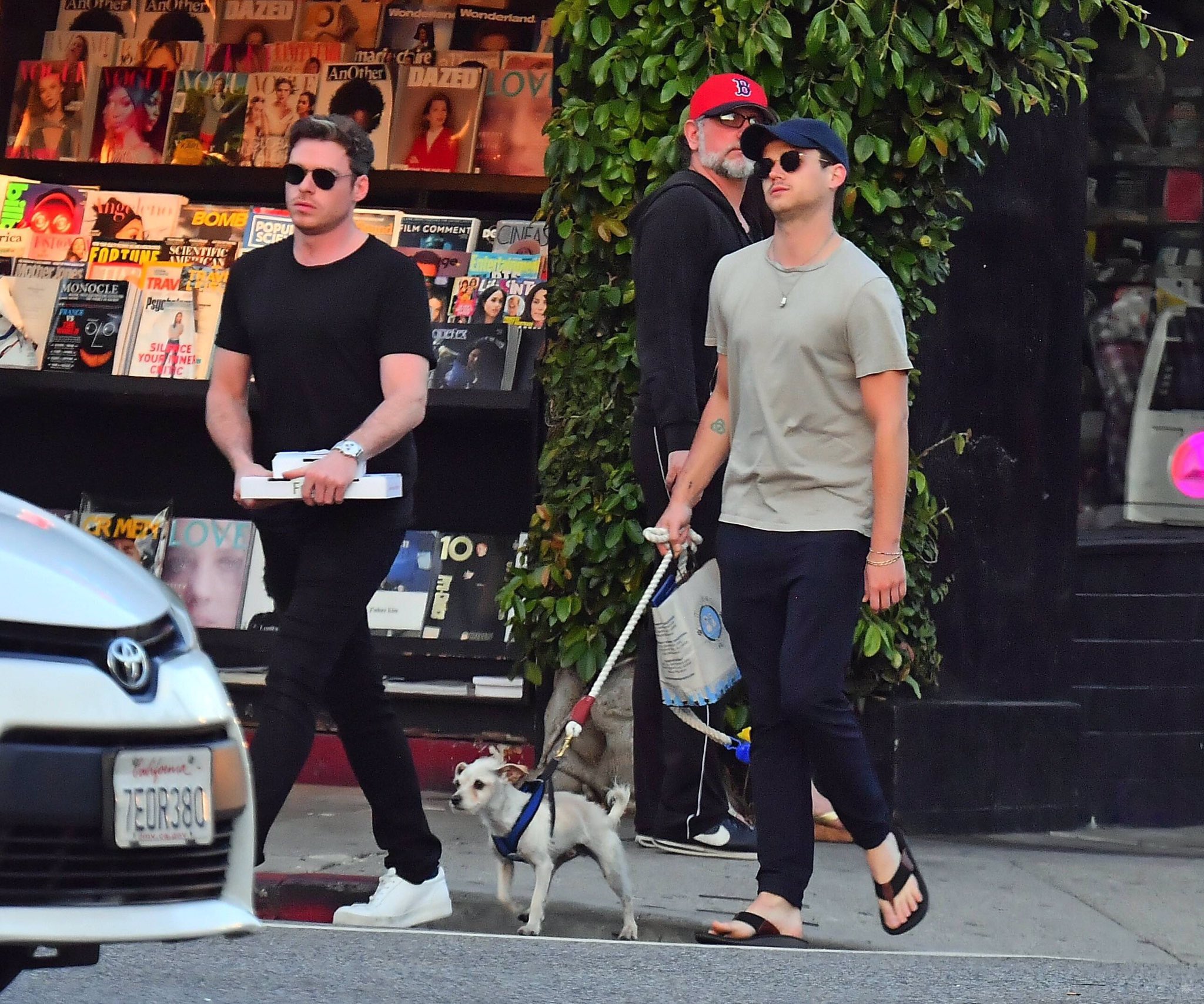 Richard Madden News on Twitter: "📸 Richard Madden and Brandon Flynn in