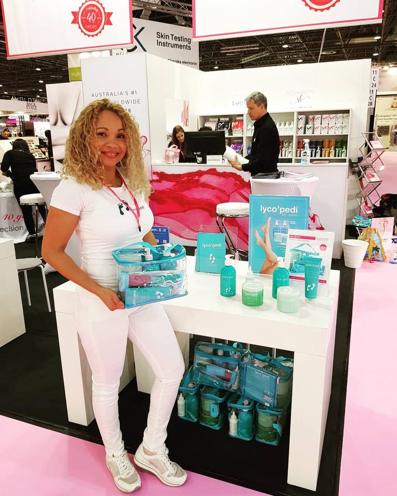 EventsTropical's tweet image. Beauty Messe in Düsseldorf with Lycon...thanks together👏👏💪💪😍😍