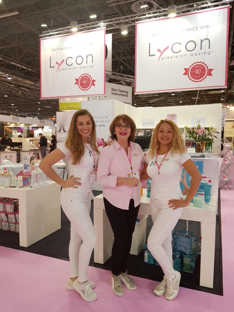 EventsTropical's tweet image. Beauty Messe in Düsseldorf with Lycon...thanks together👏👏💪💪😍😍
