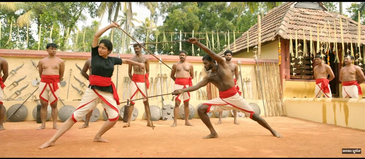SaipallaviFC's tweet photo. #Athiran What A Trailer 🤙 Very Promising 👍😎😏
Thrilling, Suspense, Action Scenes 🙌
@Sai_Pallavi92 and #Fahadhfaasil 🔥🙏
#Renjipanicker #AtulKulakarni 👍
And Last BGM @prakashraaj Entry🔥
#AthiranTrailer Here 👇
https://t.co/1OPYjeGTgD
#SaiPallavi #AthiranOnApril12 https://t.co/X88ZVijtfQ