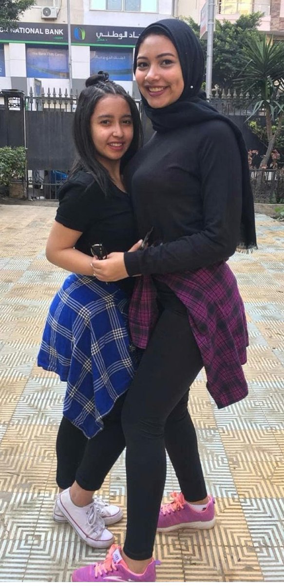 بت خالي وصحابها😍😘انا حاسه اني انا اللي اندر ايدج والله 😅💋