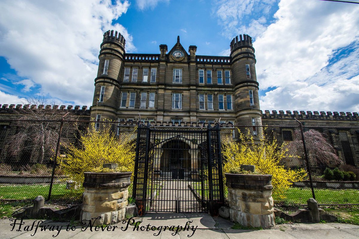A few photos from my visit to #WestVirginiaPenitentiary #Moundsville #historic #shawshank #prison #gothic #photography #artphotography #adventure #WestVirginia @WVPenitentiary #castlerock <a href="/StephenKing/">Stephen King</a> #StephenKing