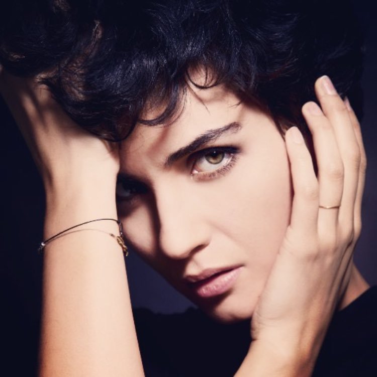 BustunDaily's tweet photo. “I think beauty is something... Not beautiful, something interesting. Something that makes people want to watch. If it's not beautiful, people will need to watch to understand it.” – TB ✨ #TubaBüyüküstün https://t.co/rEdJEBLbvu