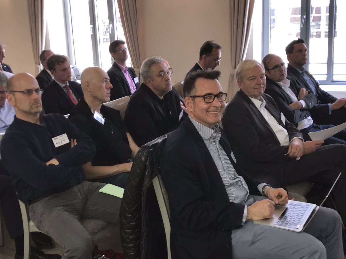Pierre_Meier's tweet photo. #ENTSCHEIDERFABRIK auf @gmdsEV #Satellitenveranstaltung #DMEA19: #Informationsmanagement in der #digitalen #Transformation - Hype um med. Angebote? Schmitz #agemomed im Kontext §291a: alte Zöpfe abschneiden, Voraussetzung für Innovation ist digitale Identität für jeden lt. #eIDAS https://t.co/iUCcuXKPLv