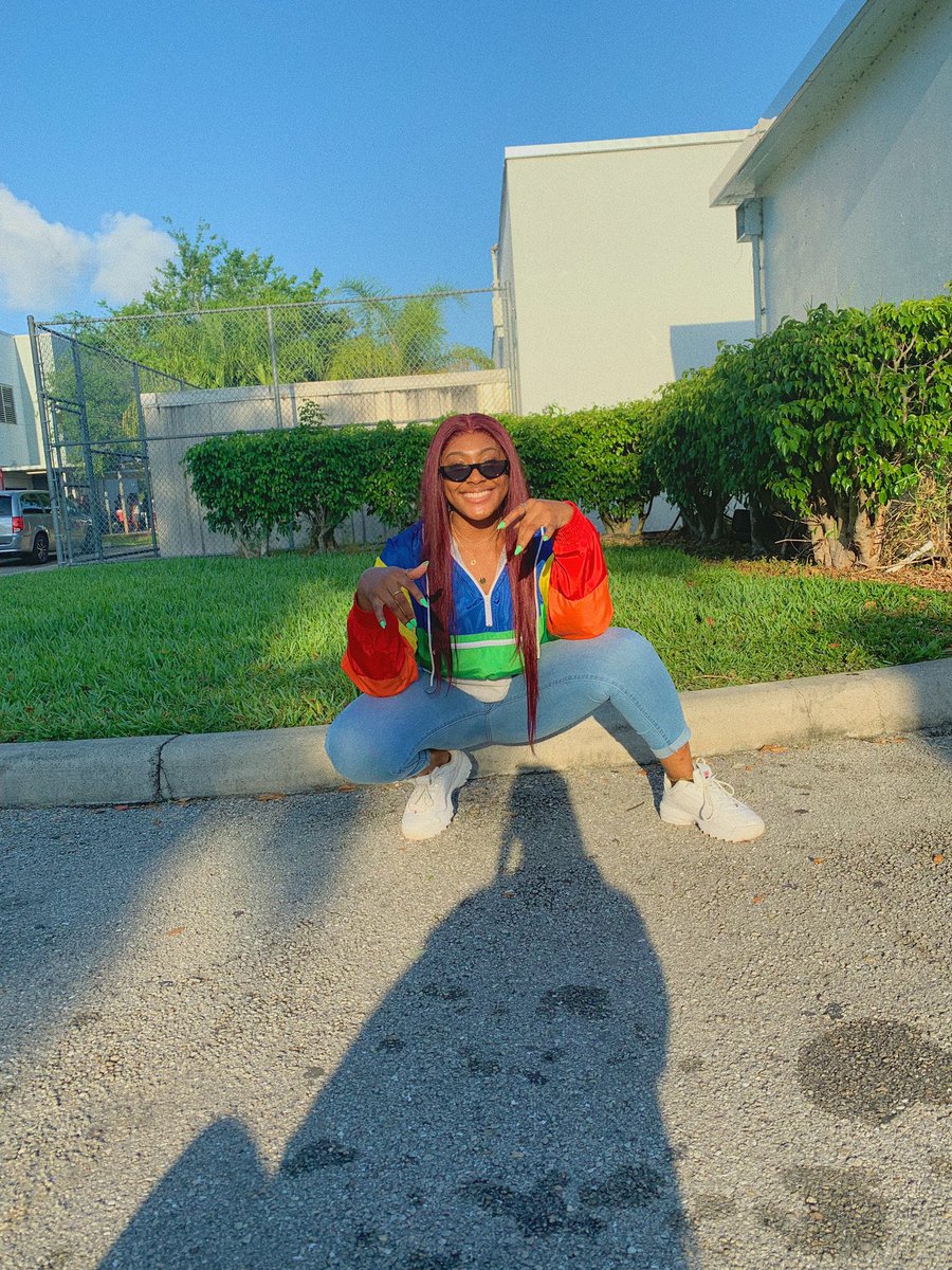 pvonyah_'s tweet image. Shes a different typa bad🤪
#gradbash2k19 #MiramarGB2k19