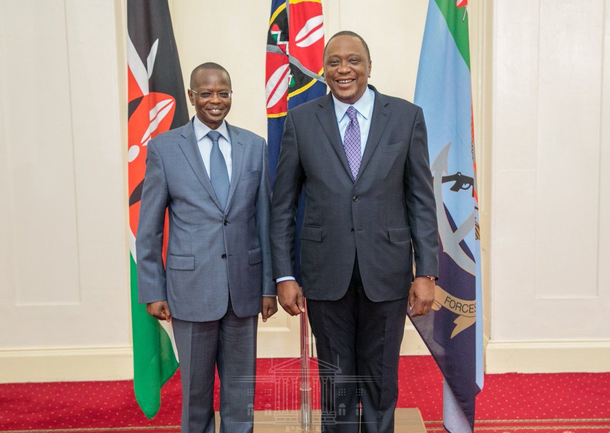 President Uhuru Kenyatta today witnessed the swearing-in of Tourism CAS Joseph Boinnet at State House. President Kenyatta lauded the outgoing Inspector General of Police for serving his term with diligence as well as for taking the National Police Service to a higher level.