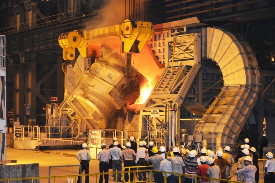 SAILsteel's tweet photo. @SAILsteel is proud to be a part of India's first indigenous Artillery Gun-"Dhanush".
SAIL has supplied Special Alloy Steel for these Guns. #MakeinIndia #MakeinSteel #SAILTransformingIndia
#Dhanush @adgpi @SteelMinIndia #ArtilleryGun #Indiginous #SpecialAlloySteel https://t.co/P7yOpfUVE8
