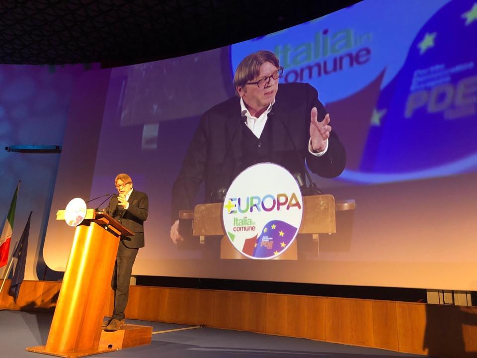 .<a href="/Piu_Europa/">Più Europa</a> è la sola forza pro-Europea in Italia in alleanza con <a href="/ItaliainComune/">Italia in Comune</a>! 
Sono stato ieri a Firenze, per il lancio della loro campagna e vi posso dire una cosa: sono pronti per far scuotere e rinnovare l’Europa. Buona fortuna ad @EmmaBonino e a tutti i candidati!