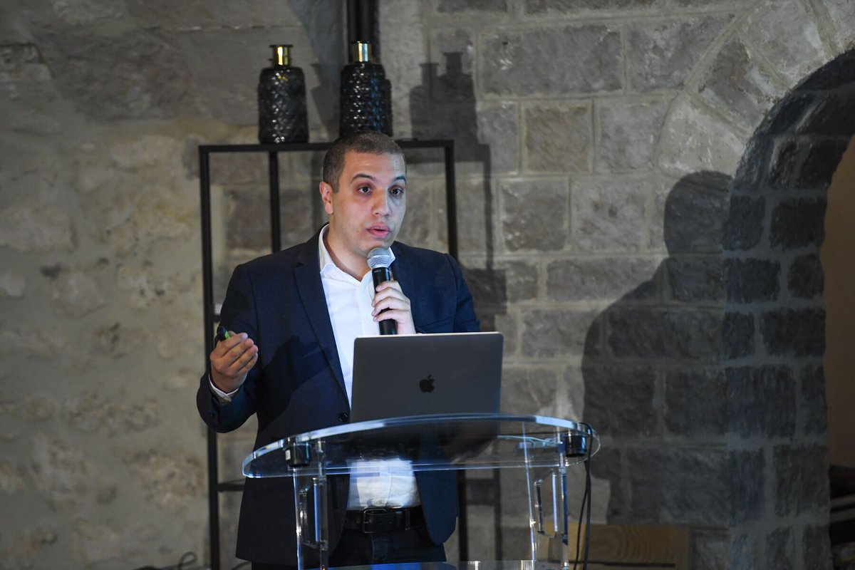thierryfavre's tweet photo. Retour sur une soirée #Clubdesmasters réussie au #fortindescorbieres Merci à @ifrah_azzimani d'@ITCaisseEpargne pour sa présence et la qualité de sa prestation sur le thème de la fidélisation du collaborateur #businessevents https://t.co/LB1GmitZh4