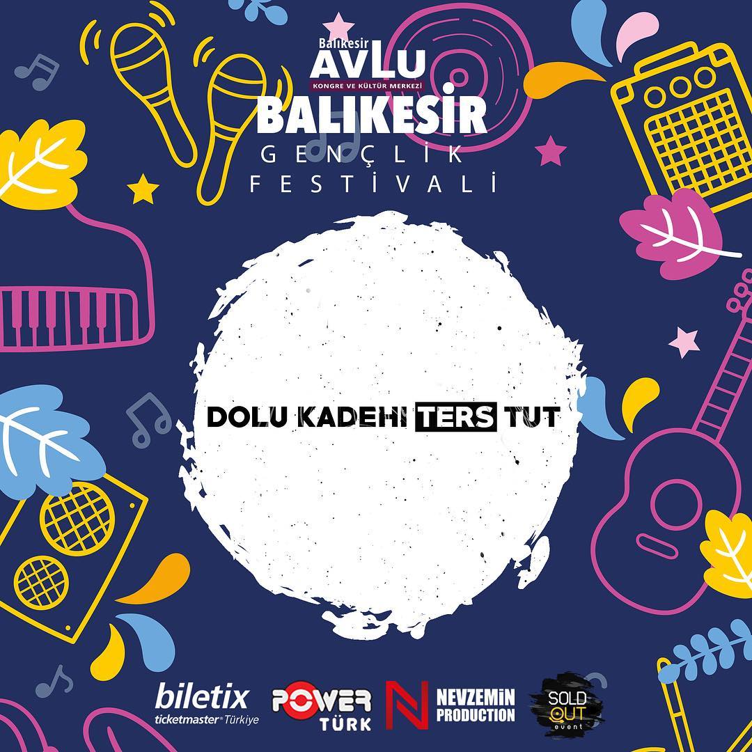 Dolu Kadehi Ters Tut sevilen şarkılarıyla 28 Nisan Pazar günü Balıkesir Gençlik Festivali sahnesinde sizlerle! <a href="/DoluKadehiTT/">Dolu Kadehi Ters Tut</a> #BalıkesirGençlikFestivali #DoluKadehiTersTut #AvluKongreveKültürMerkezi