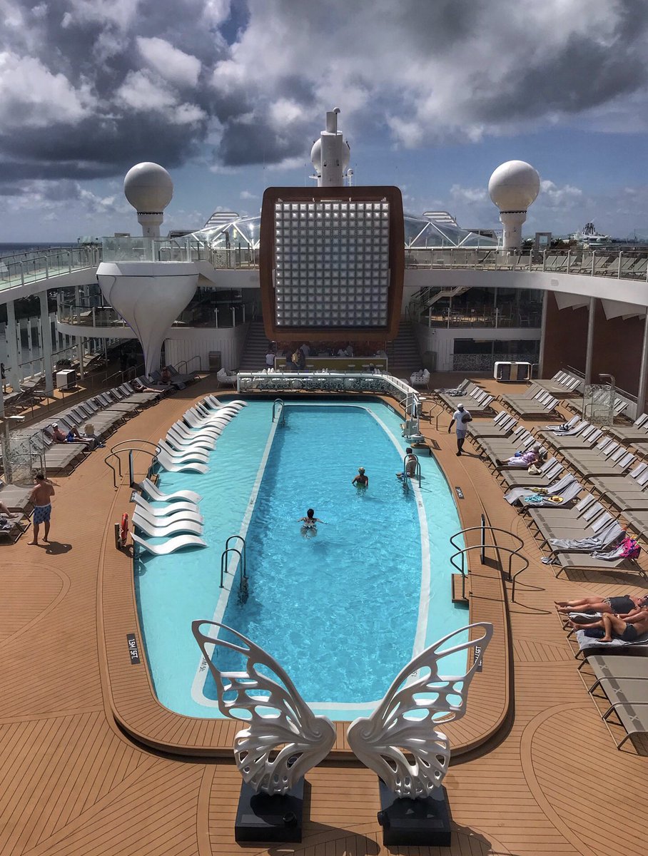 Esther Hicks tweet media