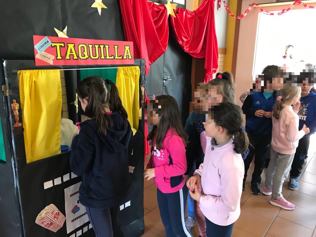 CeipMargaritaSa's tweet photo. 📽⭐️“Los alumnos de primero de primaria de estreno en nuestro cine” @aulafilm 🎞@AmpaMargarita @educacyl https://t.co/1hPERzFTCM
