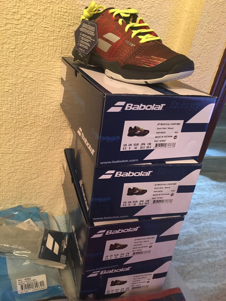 kike_siscar's tweet photo. Muchas gracias @babolat por el nuevo material suministrado para รฉsta temporada. Siempre es un lujo poder vestir y utilizar vuestro material por cualquier lado del mundo al que voy a disfrutar de mi deporte: el tenis en silla. ๐ช๐ผ๐พ๐ช๐ธ #babolat #puredrivevs #jetmachII #vamos https://t.co/n2K8ImBwSb