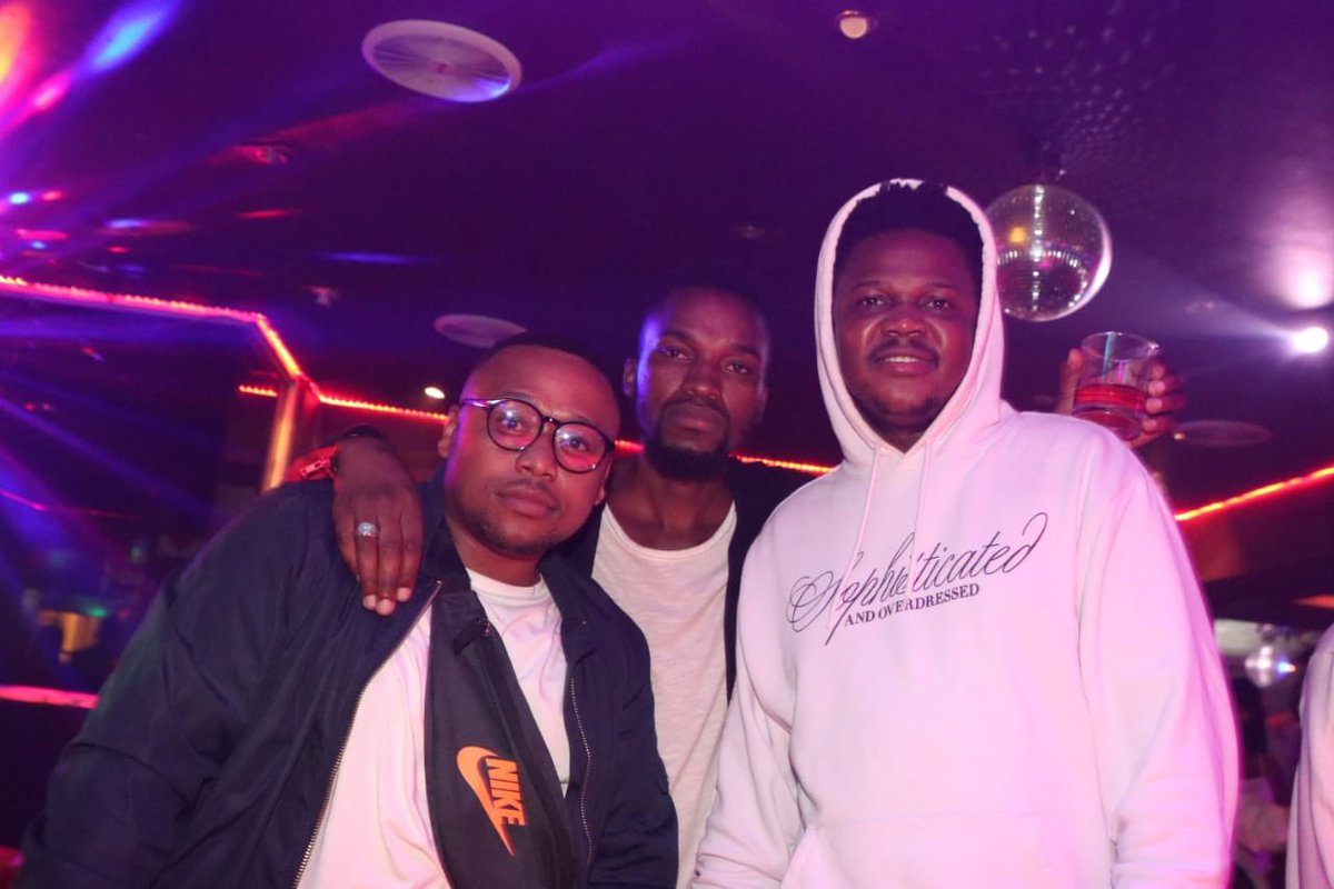 tumeloabcrazy's tweet photo. #nolimit launch π₯. #hydroClub vibes . https://t.co/ZxbIRSkG0Q