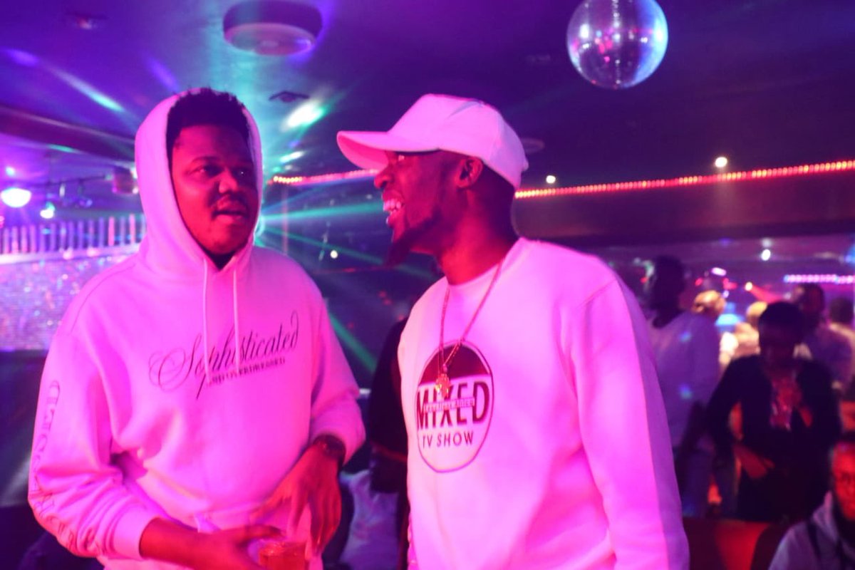 tumeloabcrazy's tweet photo. #nolimit launch π₯. #hydroClub vibes . https://t.co/ZxbIRSkG0Q