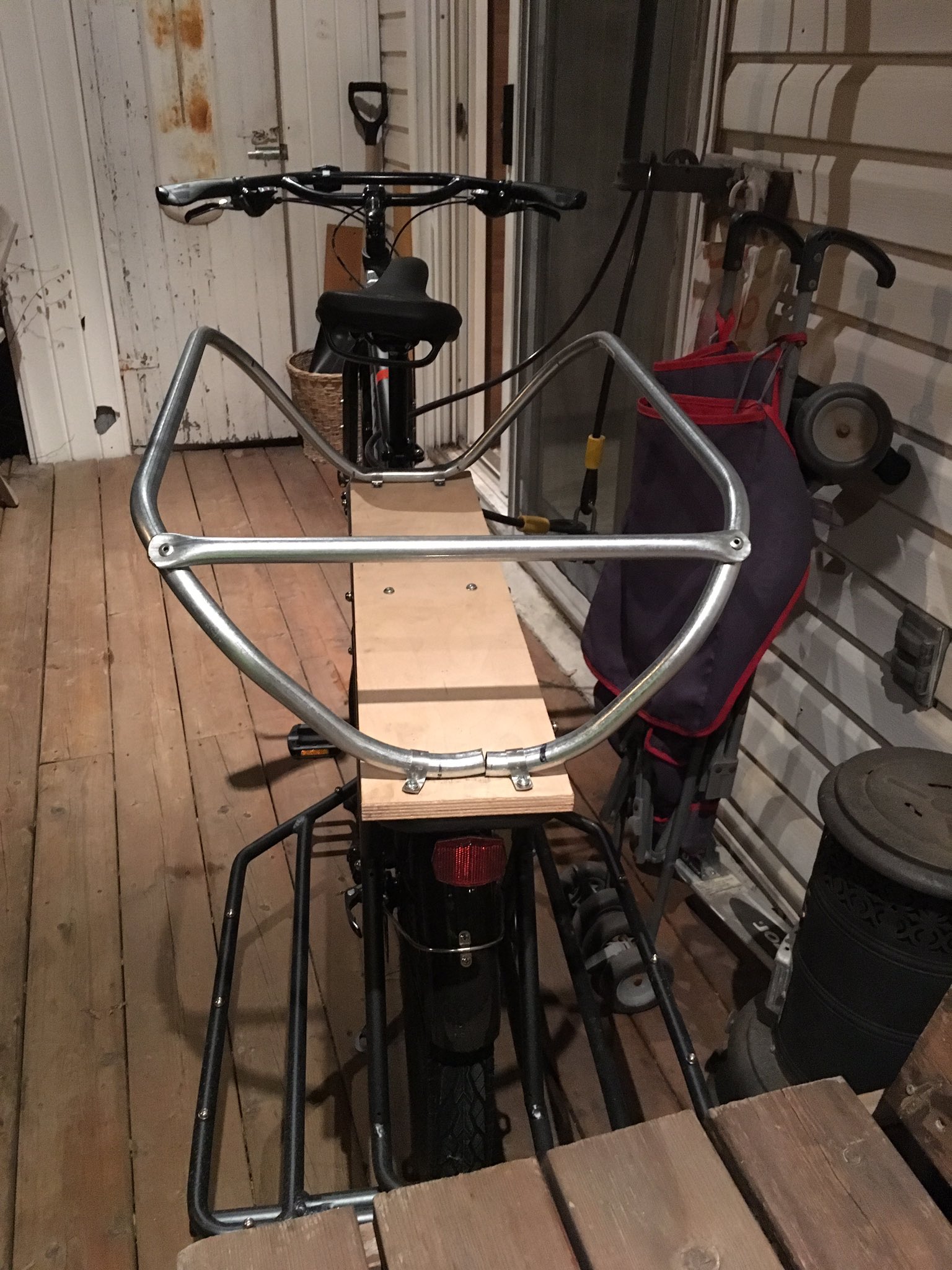 Cargo bike top monkey bars