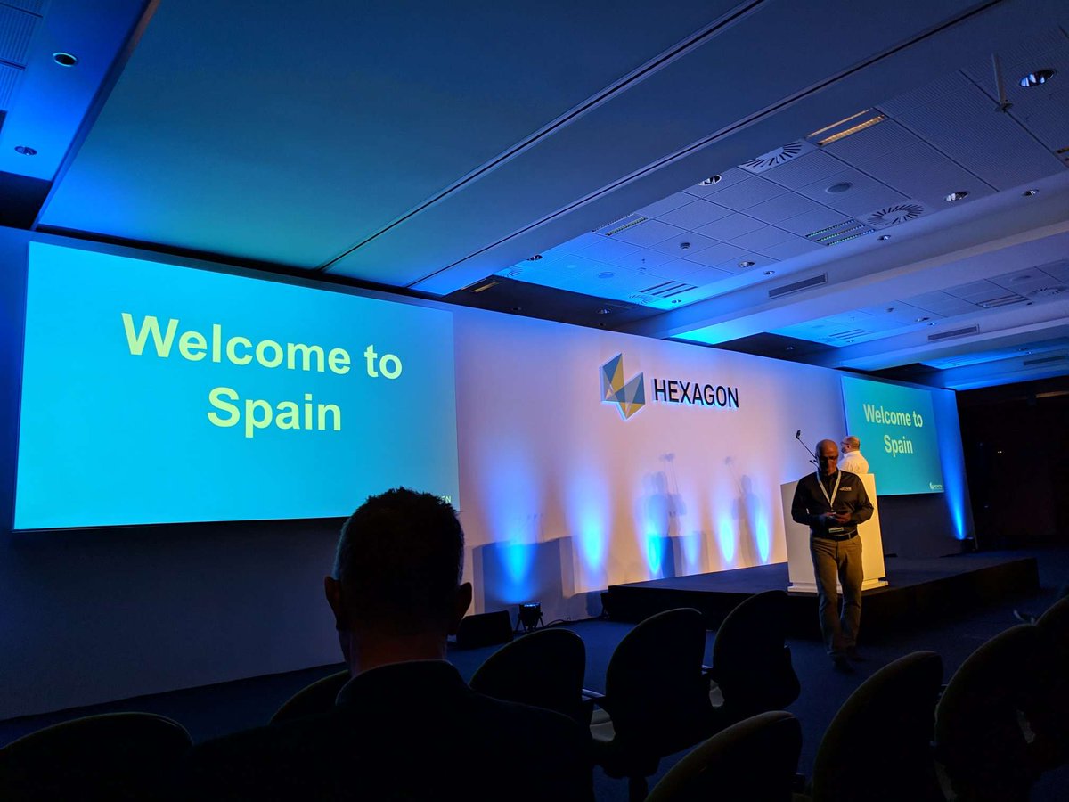 dreambirdsoft's tweet image. #grcspain @dreambirdsoft team in Spain, on @Hexagon_ps Global Reseller meeting