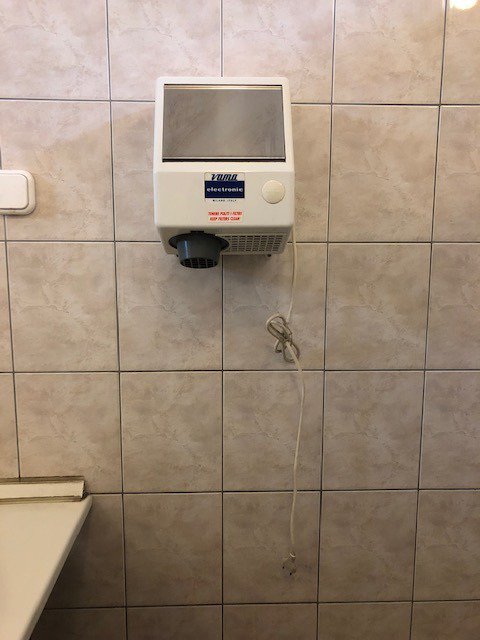 Proper tools go a long way in encouraging #handwashing. But, they have to be functioning. This was taken by one of our sales people from inside a public restroom in Budapest. What's wrong with this picture? #restroomfail #handdryer #unplugged #nooutletinsight