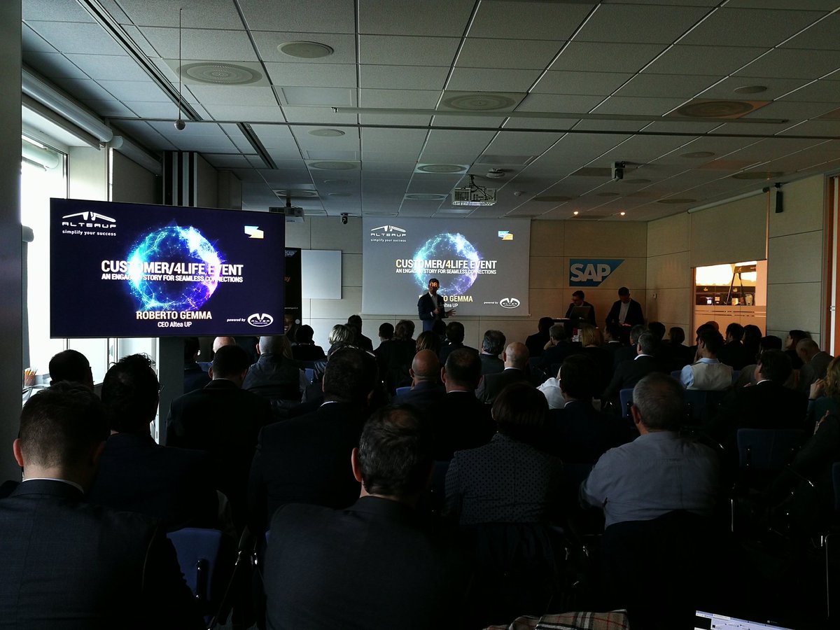 alteaupsrl's tweet photo. La parola a @_rgemma_, Ceo di Altea UP. #alteaup #customer4lifevent #sapitalia https://t.co/xFLlUTQZpd