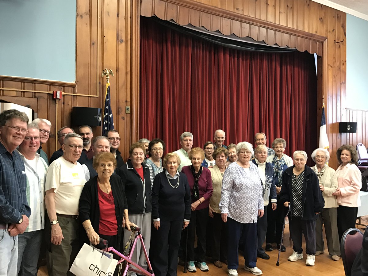 CCharitiesLI's tweet photo. The many hands of our #volunteers make light work in helping our Catholic Charities Families! You can feel the love β€ #NationalVolunteerMonth #catholicservice #ComeSeetheGood @RVCDiocese @RVCDioceseCMA @Chaminade_HS @HolyTrinityDHS @CCharitiesUSA https://t.co/3rbcobqYRV