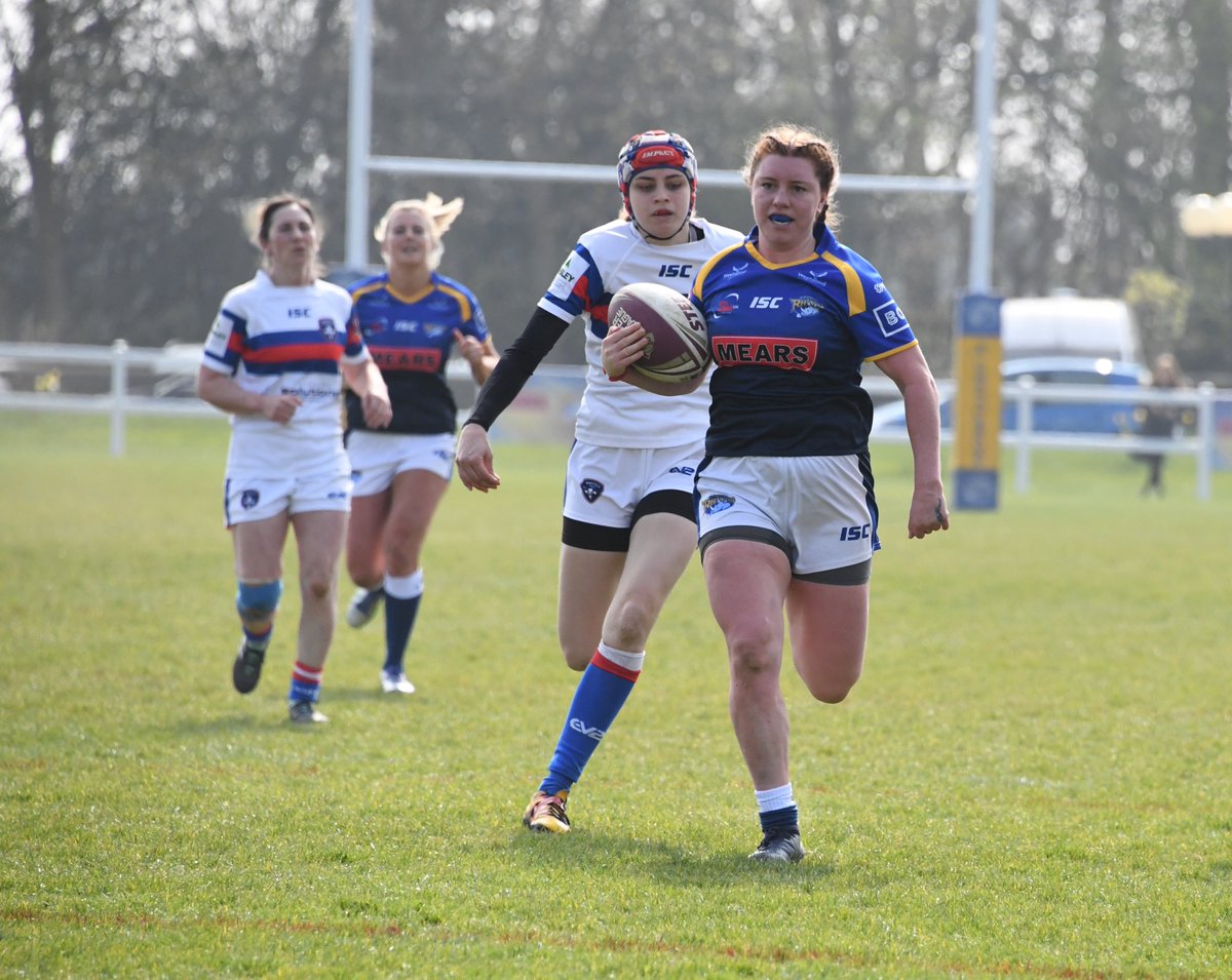 leedsrhinos's tweet photo. 4⃣Rhinos named in England Women National Performance Squad 👏
Congratulations to @dannielleander1, @CaitlinBeevers1, Hanna Butcher and @APRJ93 on their secelction 🏴󠁧󠁢󠁥󠁮󠁧󠁿
#LeedsRhinosWRL #LeedsGirlsCan https://t.co/4LOdNcvItp