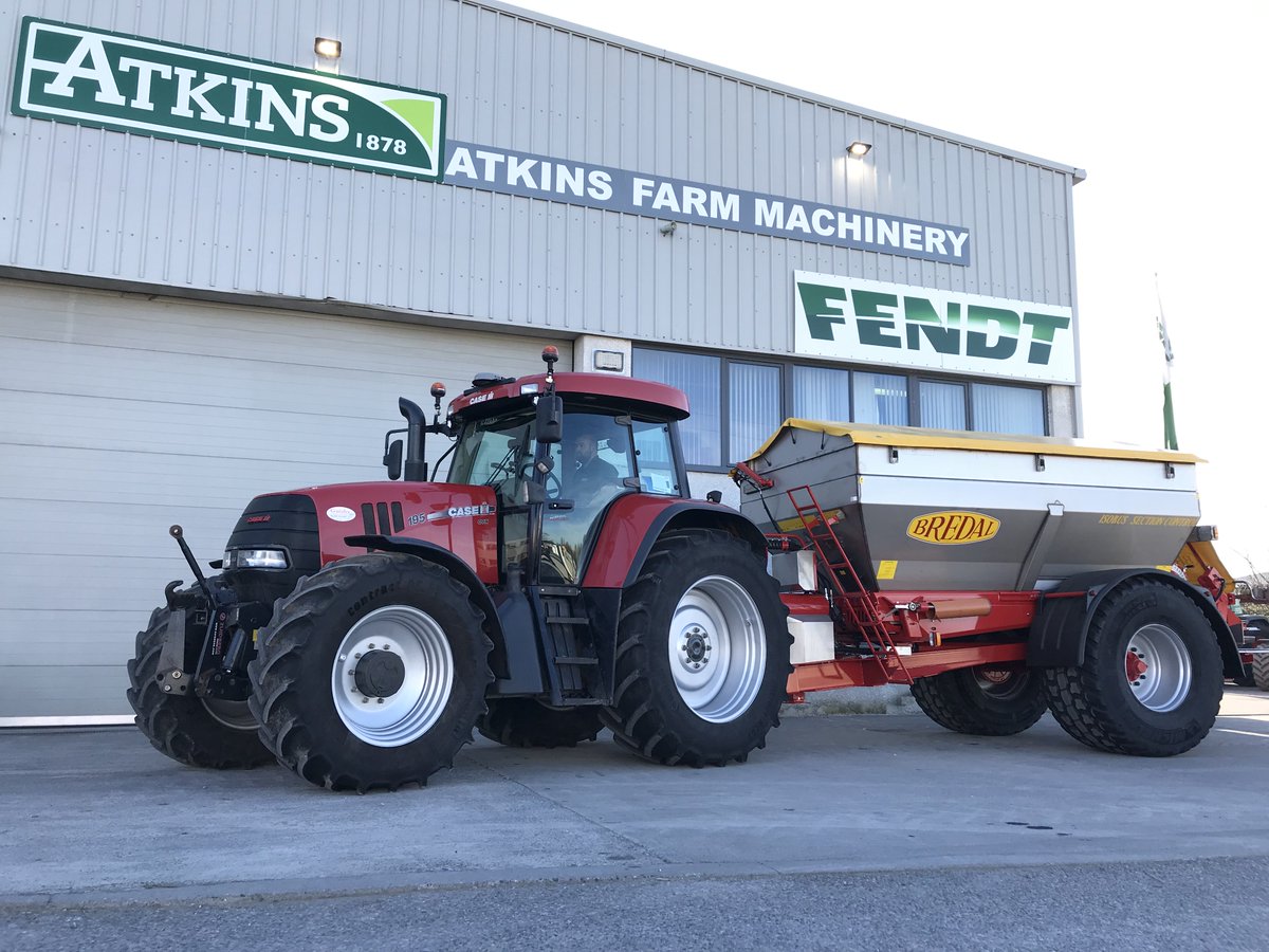 AtkinsFarm's tweet photo. Bredal F10 with TopCon X35 for auto steering , section control and Isobus controls of the spreader. https://t.co/ZUL2peQ5xH