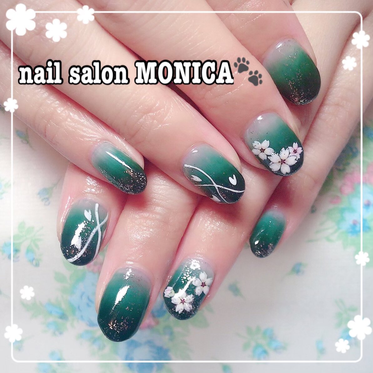 Nail Salon Monica Ar Twitter グリーンのカラーグラデーションに桜 和風デザイン風で素敵になりましあ カラーグラデーション 和柄ネイル 桜ネイル