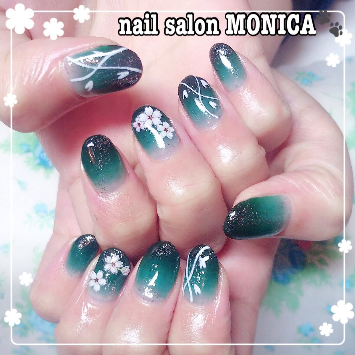 Nail Salon Monica Ar Twitter グリーンのカラーグラデーションに桜 和風デザイン風で素敵になりましあ カラーグラデーション 和柄ネイル 桜ネイル
