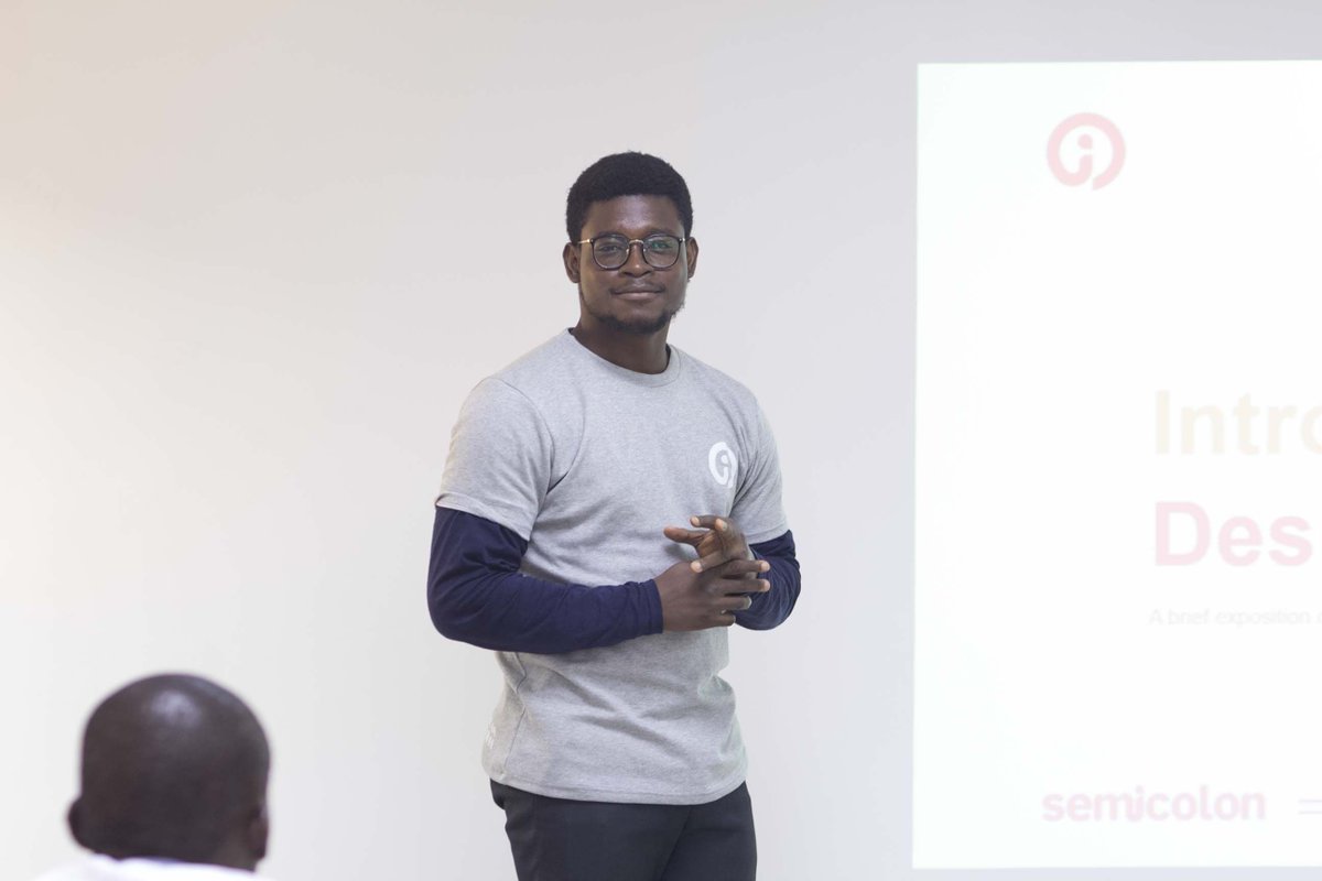 🇳🇬 You're welcome to #SemicolonTwitterChat 🤗

Today we'll be talking about the importance of #designthinking in developing #technology solutions with Caleb Uzuegbunam (@AbstractOnion ), the Director of Design at Semicolon Africa. 

Thread 👇🏾

#InsideTheVillage