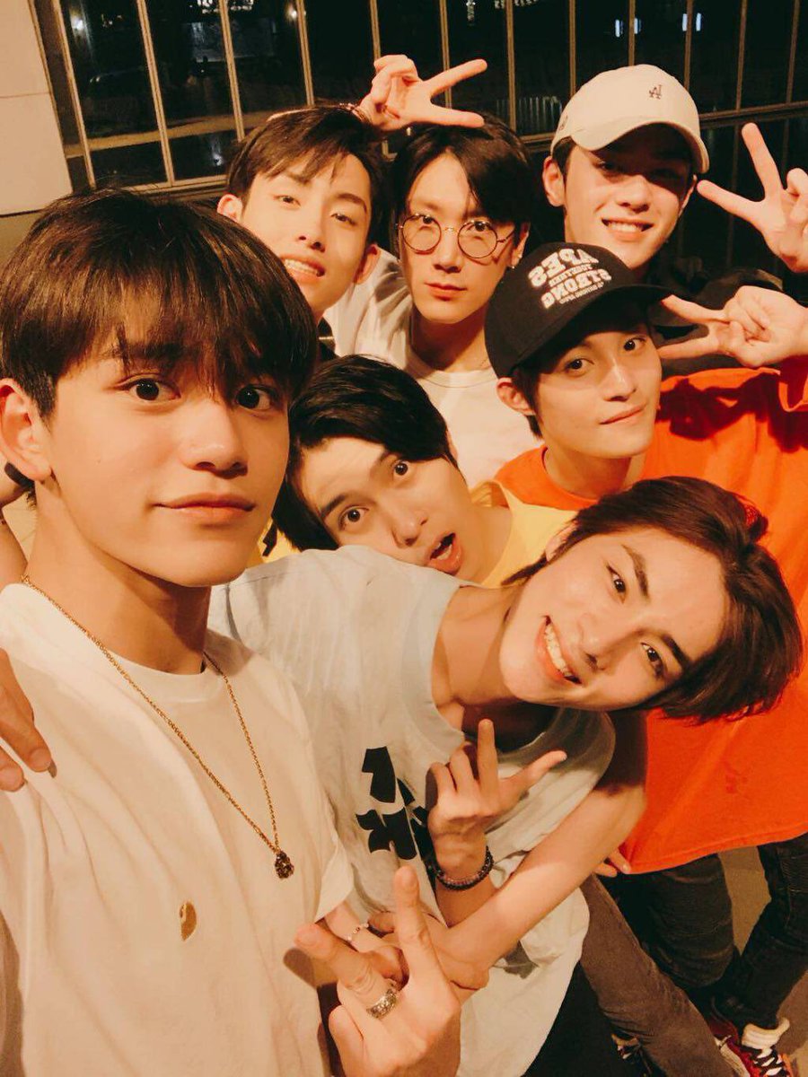 lelelove_1122's tweet photo. 엔시티가 있어 행복한 엔시티즌 #엔시티즌_함께_지켜요 엔시티 사랑해 엔시티즌 함께해 https://t.co/gF19a5wYkD
