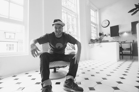 Vite çà se passe au cloudM ! Découvrez le skybar le plus branché de Paris Mercredi 10 avril dit le "Mecredi bien-être" jeudi 11 avril, avec une session live en compagnie du DJ @NeilBopperson . RDV au cloudM du <a href="/citizenM/">citizenM hotels</a> , 8 Rue Van Gogh,Paris 12,16 ème étage.#meditation #DjShow