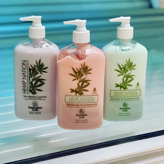 LtdCyrano's tweet photo. Unlike many shop-bought moisturisers, our Tan Extenders don't contain alcohol which dries the skin &amp; causes tans not to last as long due to colour being stripped from skin. For customers to preserve their tan they should use the correct products outside of the sunbed too. https://t.co/zetazOx3q3