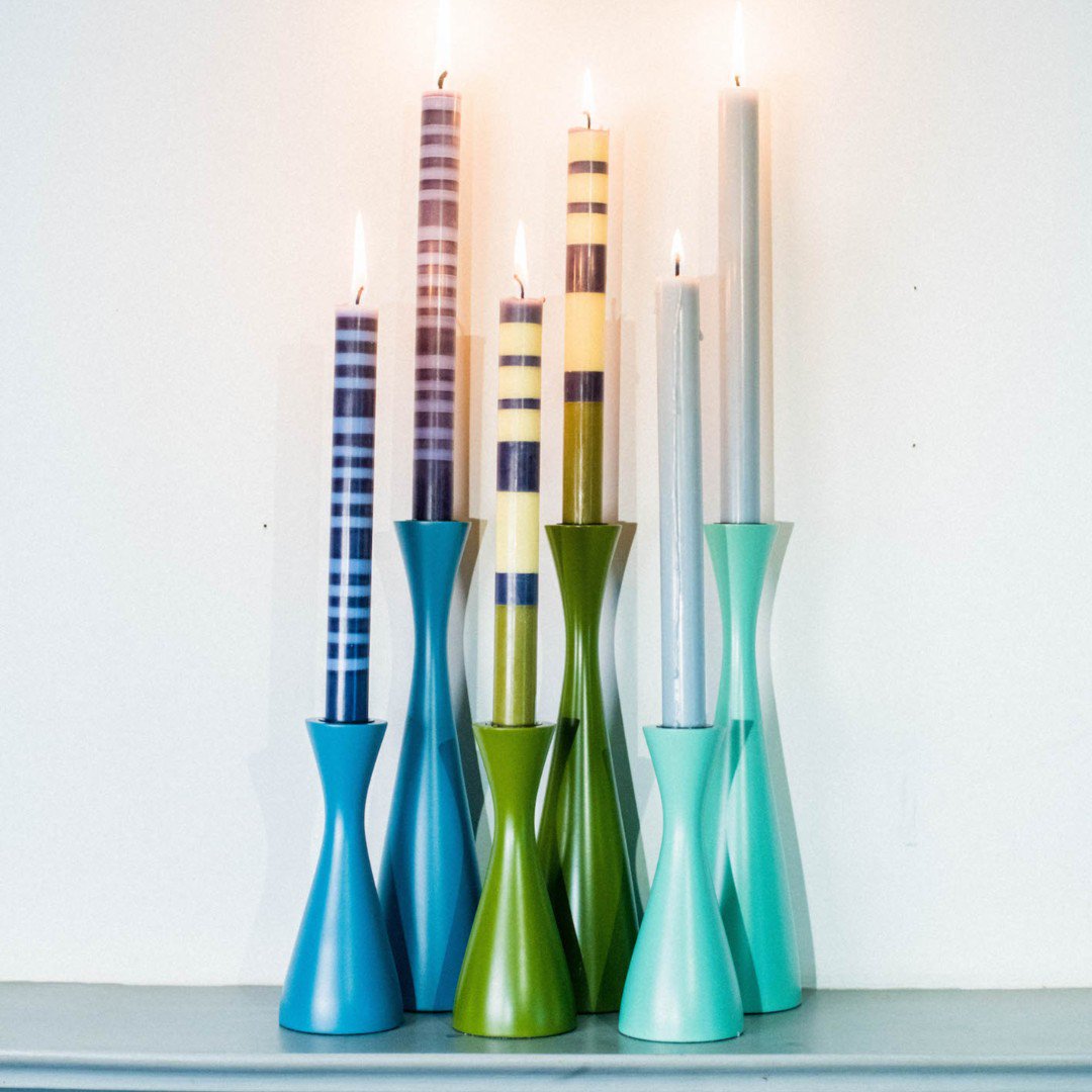 colourstandards's tweet image. Spring! Think of blues &amp;amp; greens as the greys of winter fade. Our candleholders &amp;amp; candles, created using BRITISH COLOUR STANDARD combinations, all designed to bring colour to your home.
Buy online, link in bio
#britishcolourstandard #artisan #fairtrade 
ow.ly/Rj5V50pwvaf