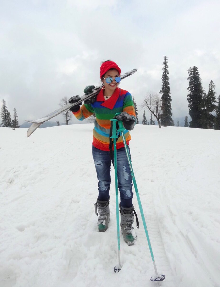 RachnaRS163's tweet photo. @ADATATechnology I #DriveForAdventure The feeling of adrenaline rush, Learning Skiing for the 1st time is tough, stepping out from comfort zone & challenging my limits. I conquered my fear after every bruise, I started enjoying skiing as learner, prompting me to yell, โIโm a skier!โ๐ @RS_2277 https://t.co/czjfpJkaBo