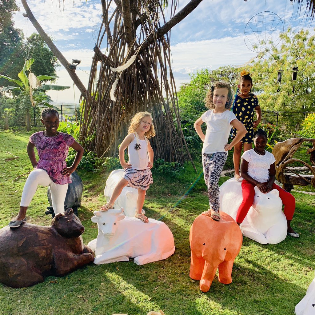 Caribbean_Craft's tweet photo. Welcome to our animal kingdom! Our paper mache animals will capture the heart of young ones! With love and warmth from Haiti! @jdresse @PwojeLEVE 🌟 📷 @nadiatodres #papermache #animalkingdom #haiti #caribbeancraft https://t.co/K1Eq6VmqI1