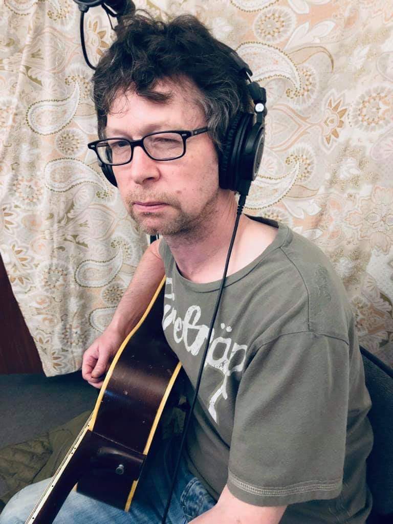 45banduk's tweet photo. 🎸#45 @StoreyStorey15 @craigmetcalfe7 https://t.co/Fi0q1IyF9X
