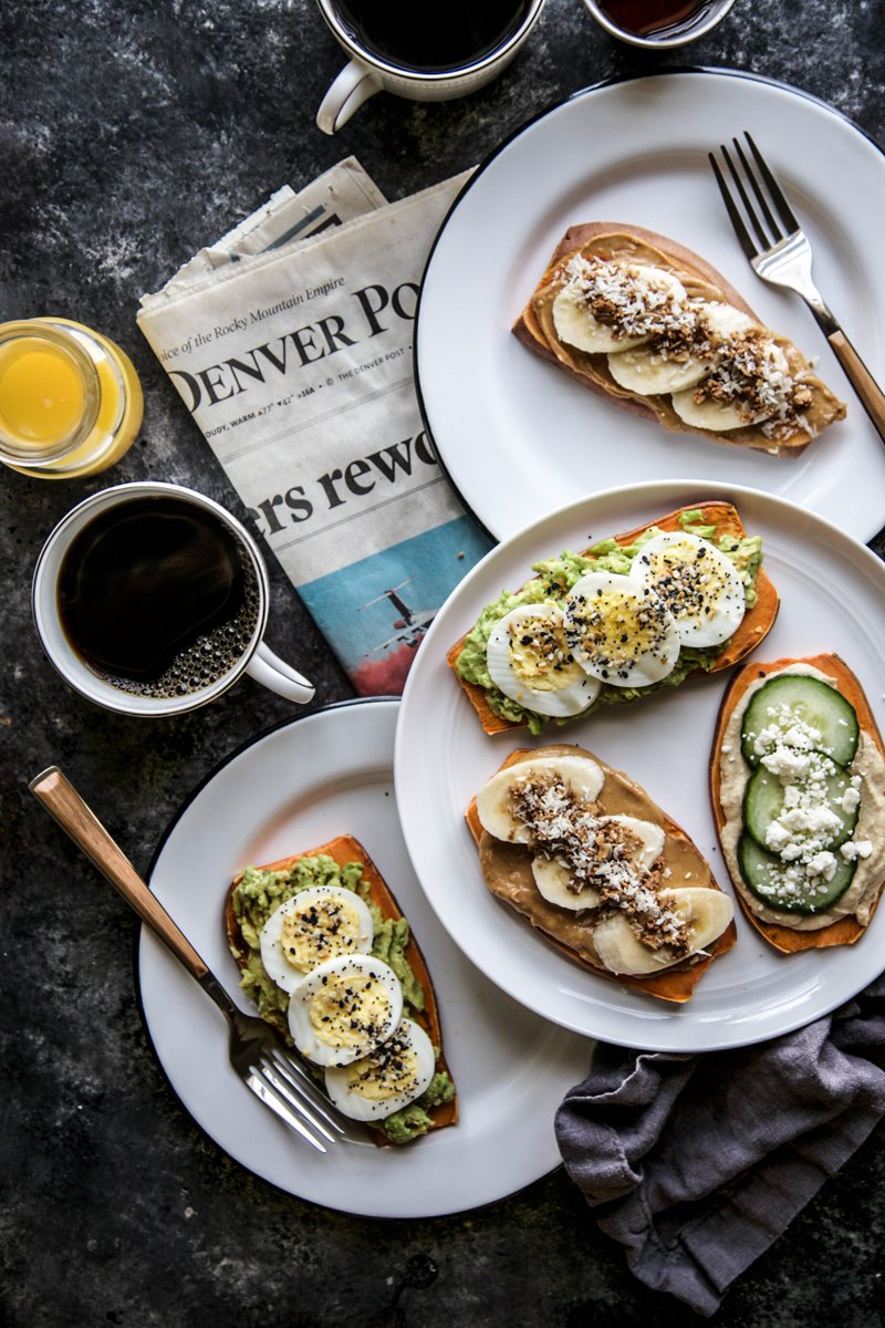 New Post! > Let's start our morning off right with Sweet Potato Toasts: 3 Ways! It's the new version of avocado toast with roasted sweet potatoes as the base instead! Add whatever toppings tickle your fancy and have a toasty morning! climbinggriermountain.com/2019/04/sweet-…