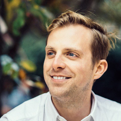 RCPhysicians's tweet photo. Speaker spotlight on #RCPMed2019: @DrLukeKane is a GP and volunteered @DOTW_UK from 2013-16. Friday 26 April, he'll speak during our dedicated session 'Physicians for the world', along with @bhwords and @keithridge1. 2 weeks to go - secure your place! https://t.co/shg7iQ8RU8 https://t.co/MUDuBekvUm